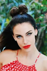 Фото Джессика Лаундс (Jessica Lowndes)