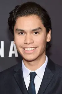 Фото Форрест Гудлак (Forrest Goodluck)