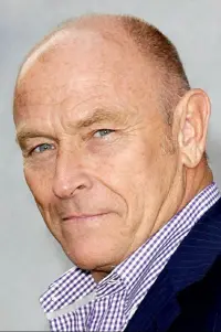 Фото Корбин Бернсен (Corbin Bernsen)