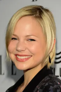 Фото  (Adelaide Clemens)