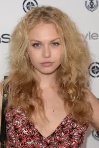 Фото Пенелопа Митчелл (Penelope Mitchell)