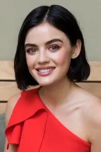 Фото Люси Хейл (Lucy Hale)