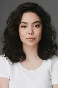 Фото Аули Кравальо (Auli'i Cravalho)