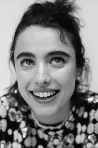 Фото Маргарет Куэлли (Margaret Qualley)