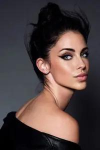 Фото Джессика Лаундс (Jessica Lowndes)