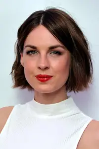 Фото  (Jessica Raine)