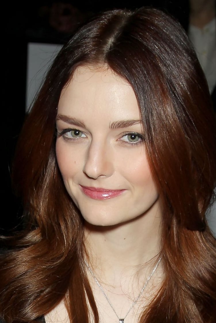 Фото  (Lydia Hearst)