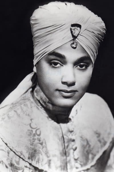 Фото  (Korla Pandit)