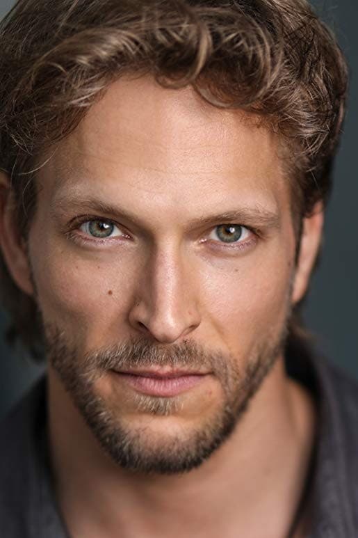 Фото  (Jon Cor)