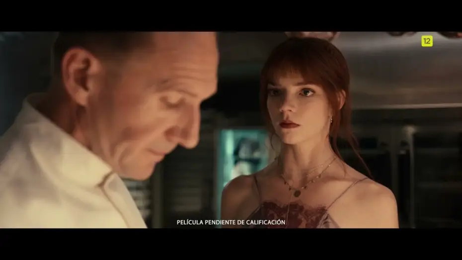 Видео к фильму Меню | Escena: '&iquest;Qui&eacute;n es usted?'