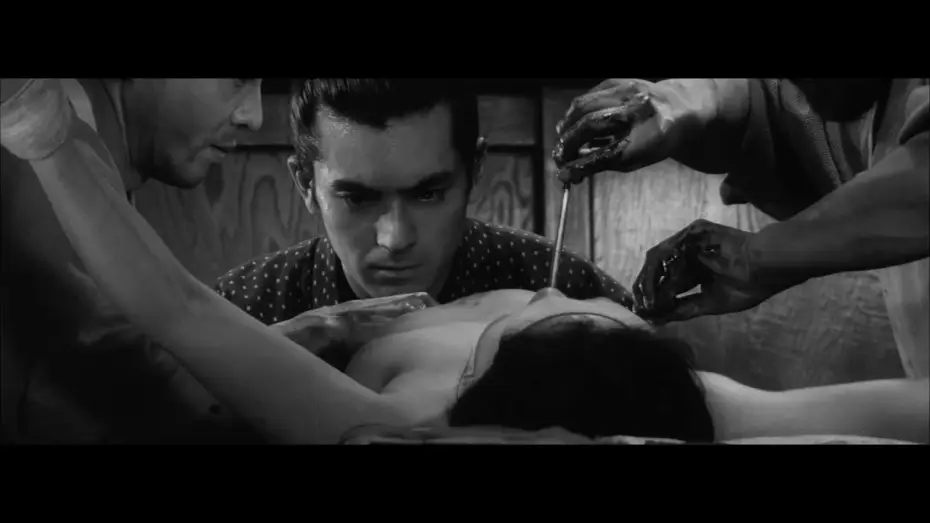 Видео к фильму Красная борода | BARBEROUSSE - extrait "Op&eacute;ration agit&eacute;e" VOST