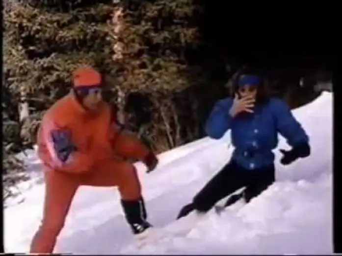 Видео к фильму Тупой и еще тупее | SCEMO & PIU' SCEMO (1995) Con Jim Carrey - Trailer Cinematografico