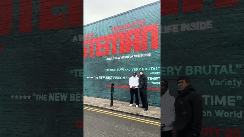 Видео к фильму Мусорщик | repping WASTEMAN on Brick Lane.