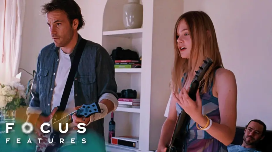 Видео к фильму Где-то | Elle Fanning and Stephen Dorff Play Guitar Hero