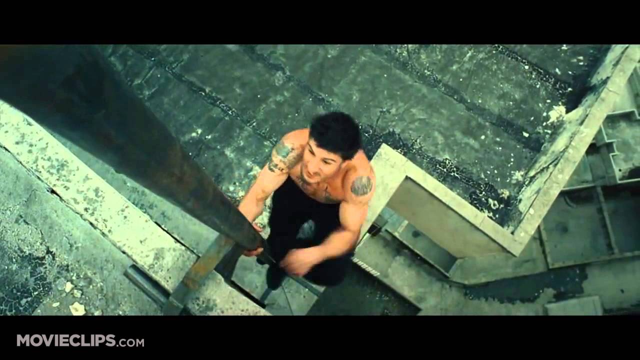 Видео к фильму 13-й район | District B13 - Parkour Chase