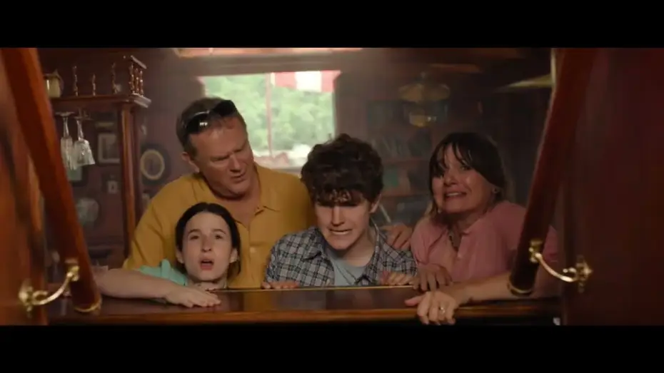 Видео к фильму Приключения Паддингтона 3 | Este capit&aacute;n es muy osado