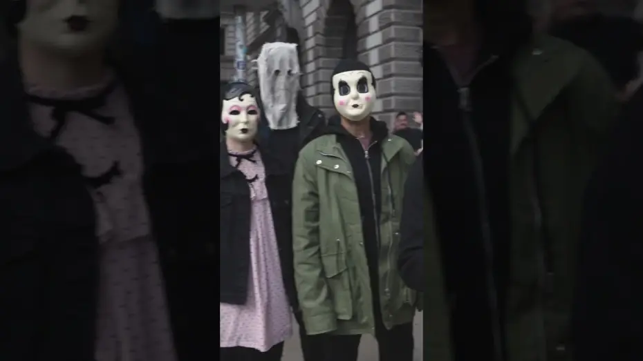 Видео к фильму Незнакомцы. Глава 2 | you're seeing them too, right?