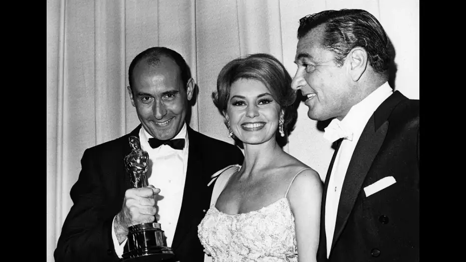 Видео к фильму Завтрак у Тиффани | Music Oscars&reg; for "West Side Story" and "Breakfast at Tiffany's"