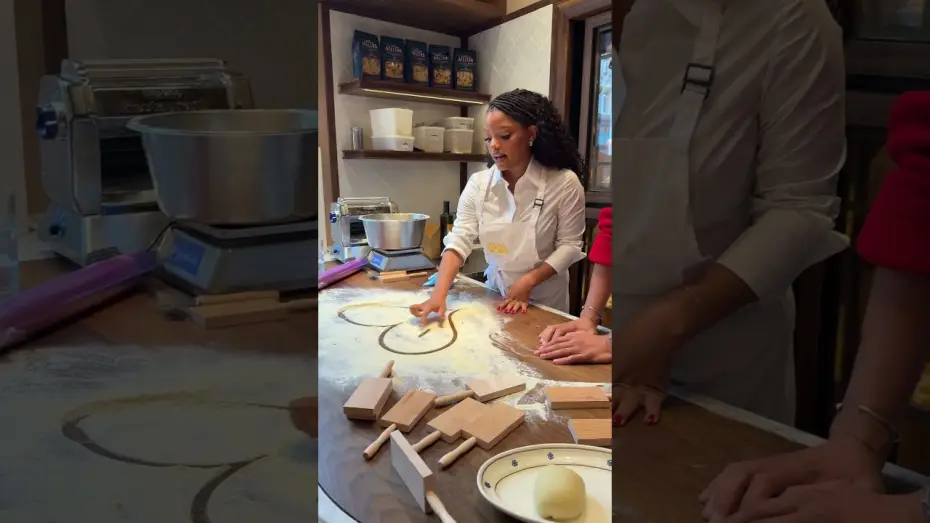 Видео к фильму Ты, я и Тоскана | Their chemistry got our heart.