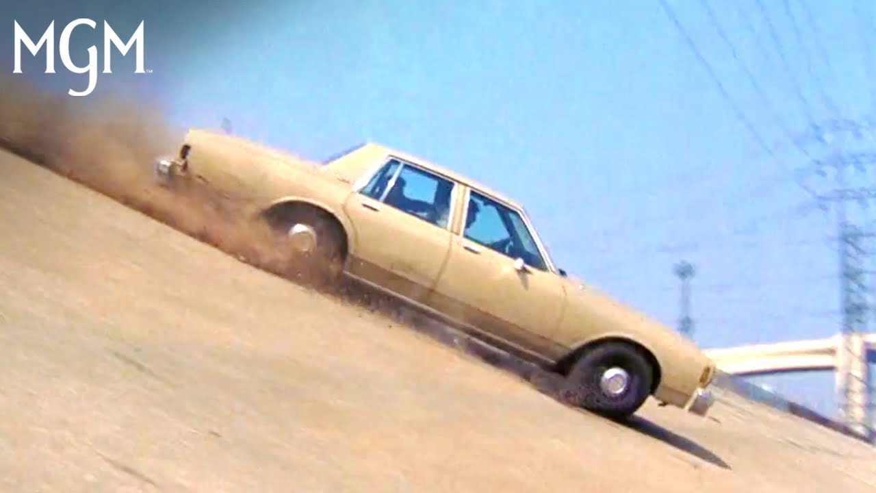 Видео к фильму Жить и умереть в Лос-Анджелесе | High-Speed Car Chase Scene