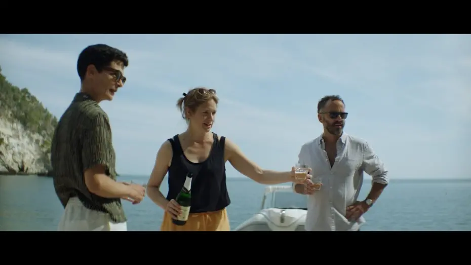 Видео к фильму 8 Days in August | Trailer &laquo;Acht Tage im August&raquo; mit Julia Jentsch und Florian Lukas OVdefr