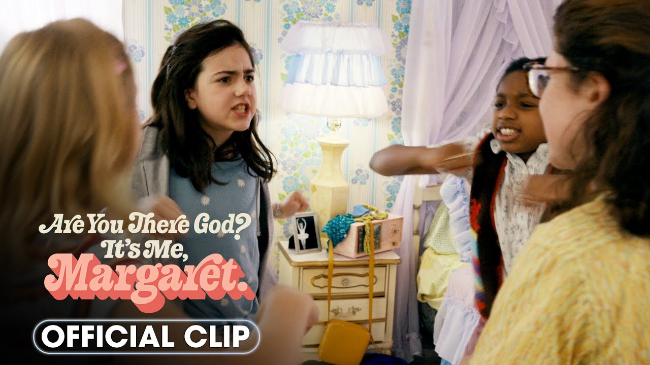 Видео к фильму Ты здесь, Бог? Это я, Маргарет | Official Clip - 'Increase The Bust'