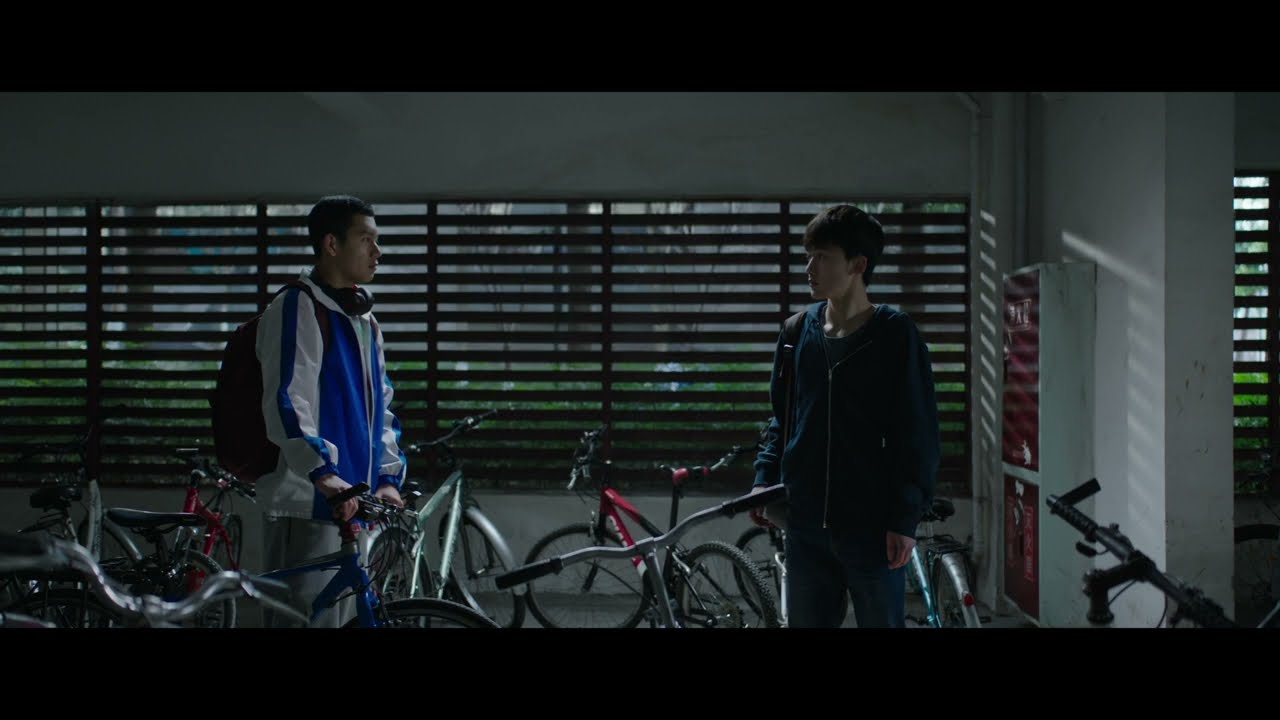 Видео к фильму Краткая история семьи | Official Trailer