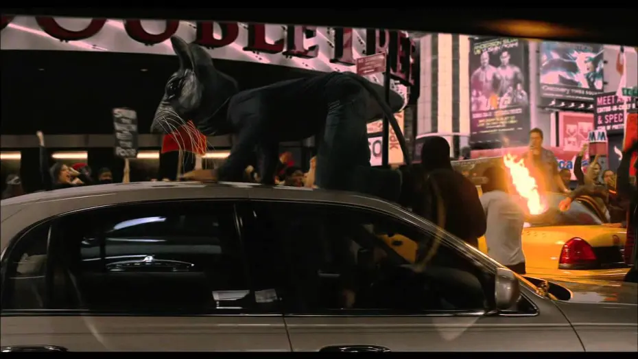 Видео к фильму Космополис | Cosmopolis - Street Riots, Giant Rats. Fire and Broken Glass