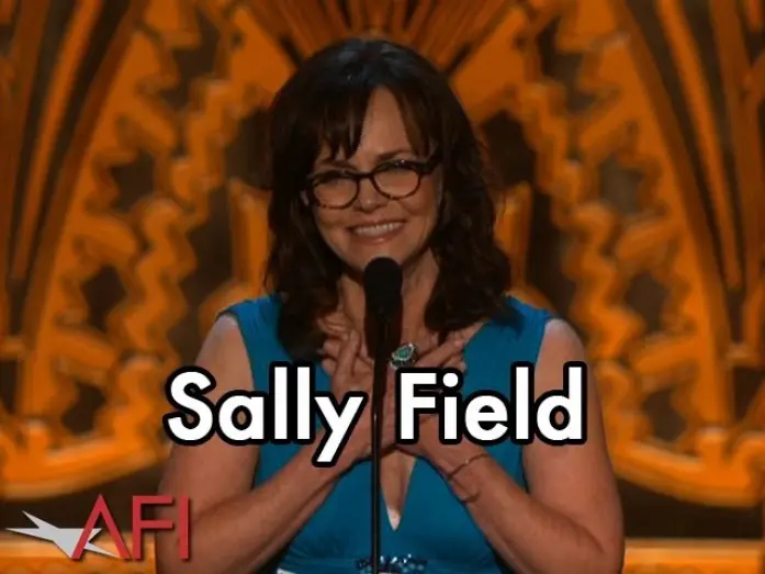 Видео к фильму Стальные магнолии | Sally Field on Working with Shirley MacLaine and the Cast of STEEL MAGNOLIAS