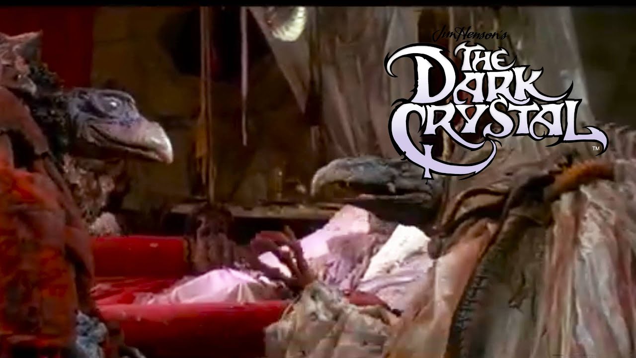 Видео к фильму Тёмный кристалл | Death of The Skeksis Emperor