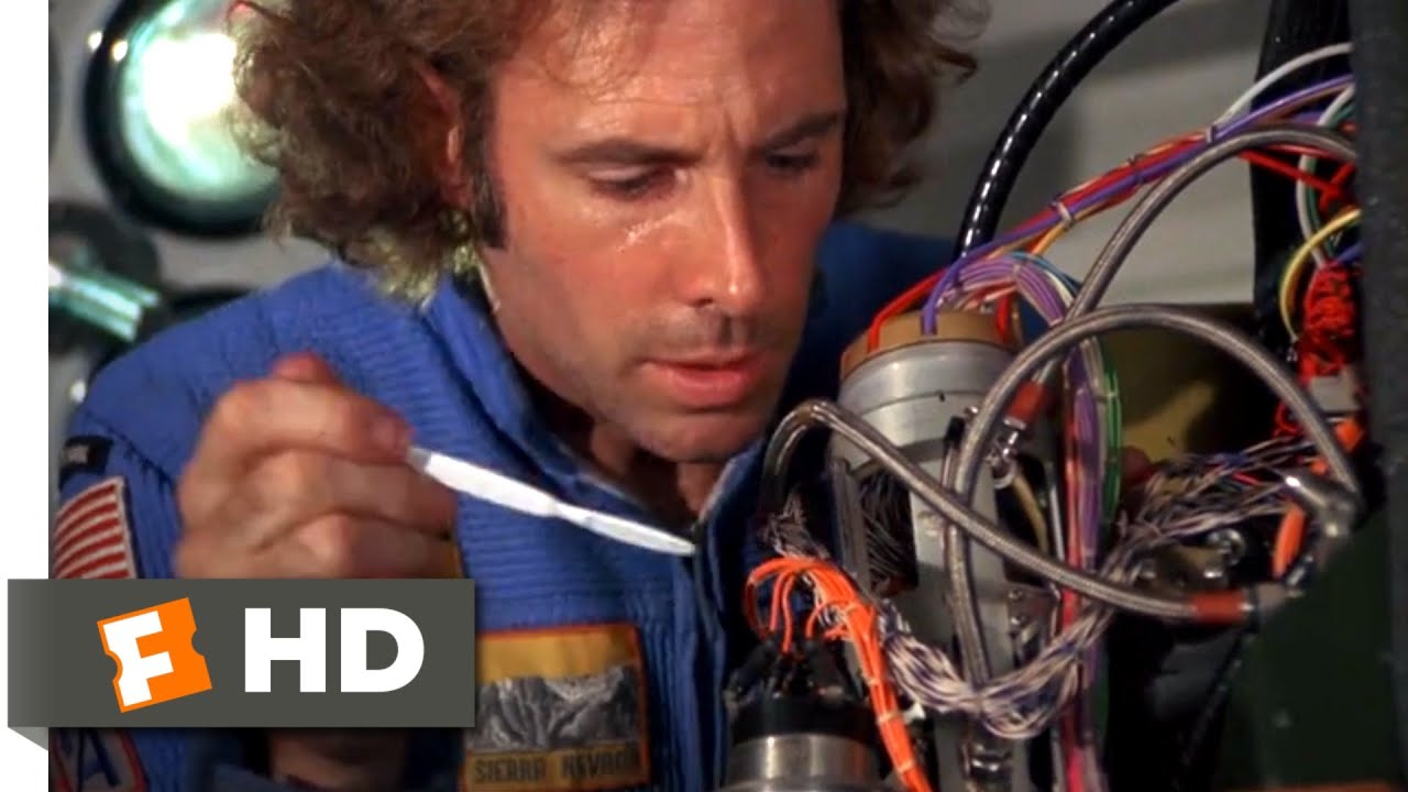 Видео к фильму Молчаливое бегство | Silent Running (1972) - Running Over Huey Scene (8/10) | Movieclips