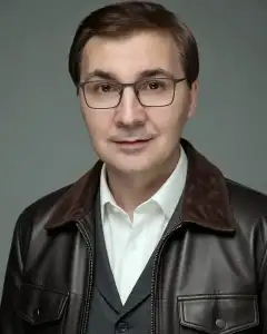 Андрей Артамонов