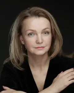 Лена Ларина