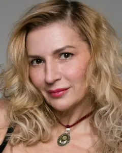 Анна Сенникова