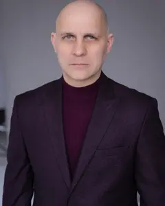 Александр Махров