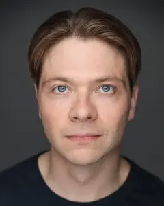 Антон Уханов