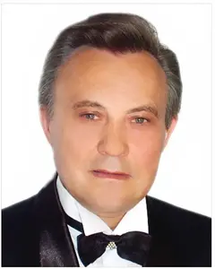 Александр Артемьев