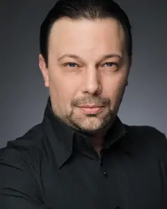 Дмитрий Сафронов