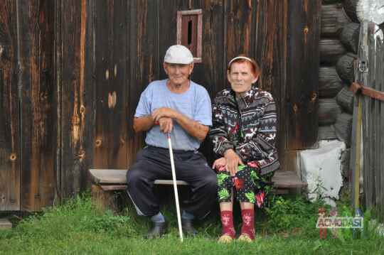 Бабушки и дедушки в полный метр