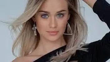 Санкт-Петербург. Красотка для видеоклипа