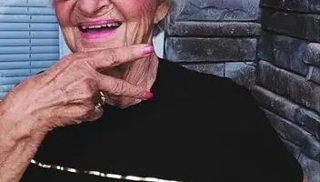 СРОЧНО требуется крутая БАБУЛЯ для съемки в муз клипе